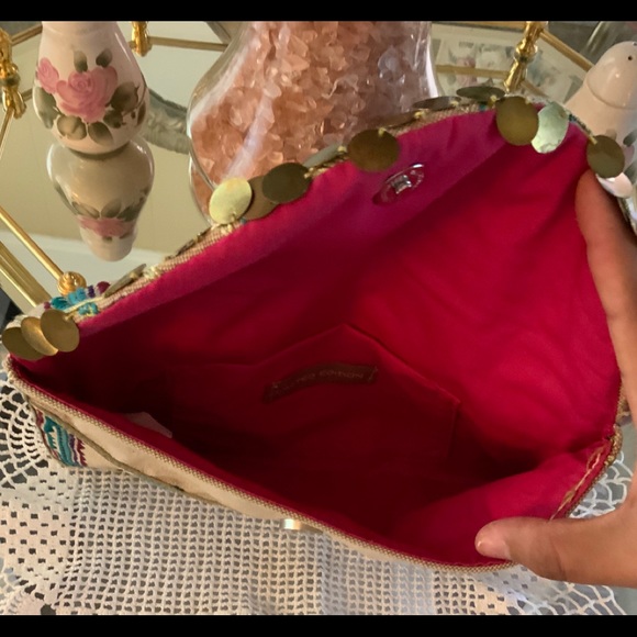 Limited addition purse - Picture 3 of 4